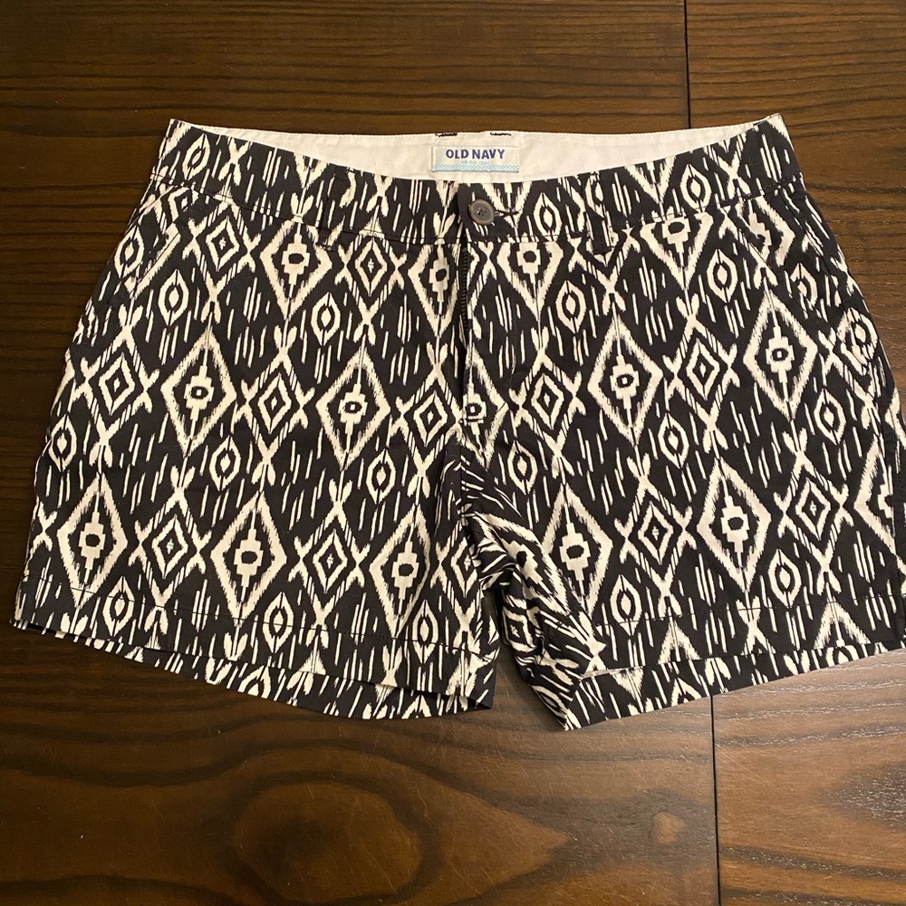 EUC Ikat print shorts